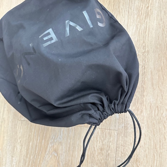 Size 7.5 - Givenchy City Court Webbing White - Picture 13 of 13